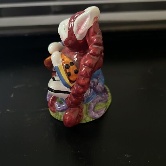 Pamela Silin-Palmer Whimsical Medieval Salt & Pepper Set Rabbits - Picture 5 of 9